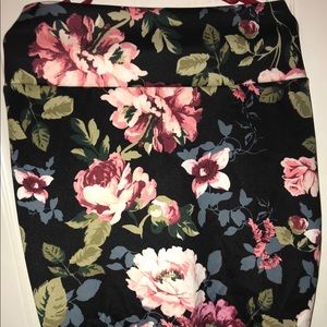 Silhouette NYC Pencil Skirt